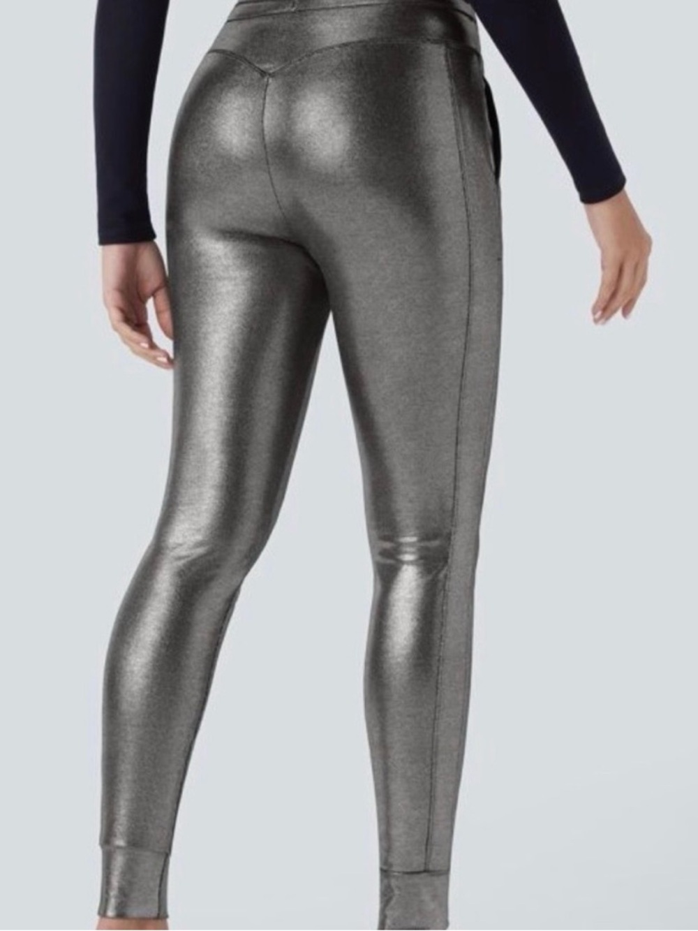 Halara SoftlyZero High Waisted Foil print Silver Joggers Drawstring Women M New - Picture 2 of 13